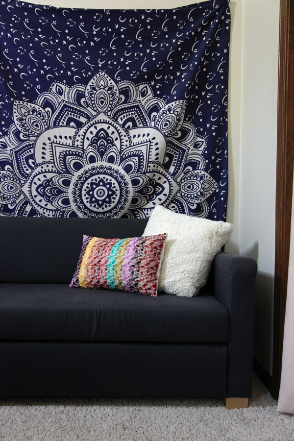 How to use a tapestry in your boho bedroom decor